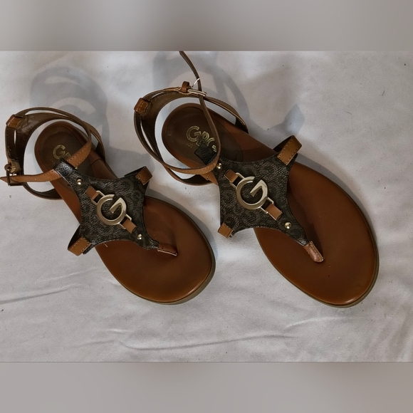 G By Guess Brown Sandals - Picture 3 of 4